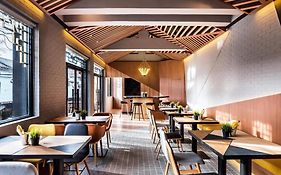 Blossom House Beijing Houhai